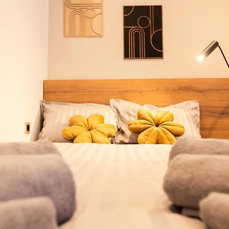 Magical Design In Apartment Tarvis